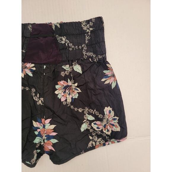 FREE PEOPLE Movement Boxing Shorts Medium The Way Home Onyx Floral Print - Picture 8 of 8